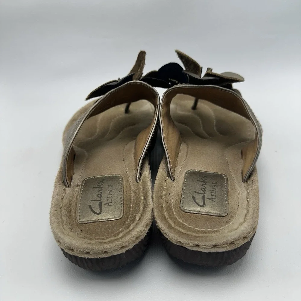 Clarks‎ Artisan Women 7.5 M Metallic Bronze Leather Flower Thong Wedge Sandal